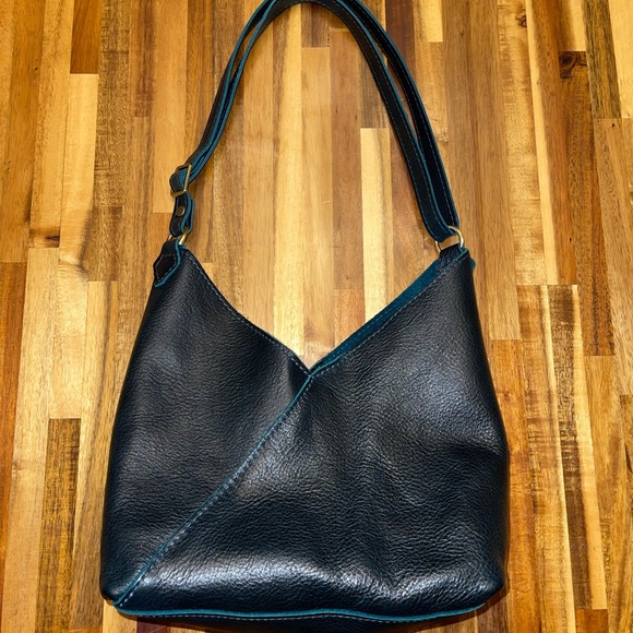 Portland Leather Goods Naomi Shoulder Bag - Picture 2 of 4
